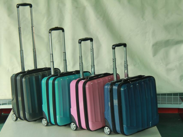 箱包材質(zhì)有哪些？怎么切割最理想？(圖1)